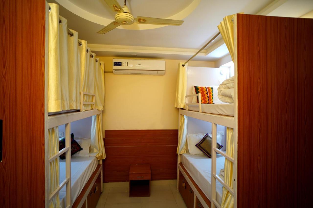 Karwaan Hostel Rishīkesh Zewnętrze zdjęcie