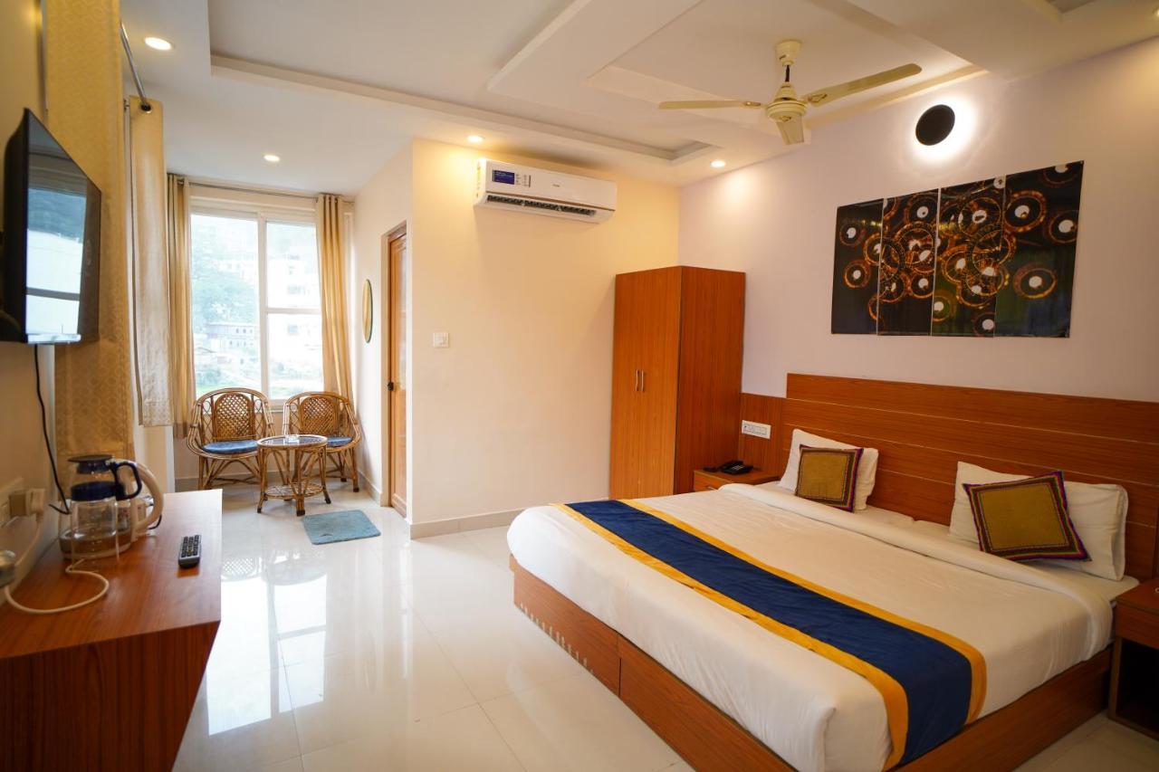 Karwaan Hostel Rishīkesh Zewnętrze zdjęcie