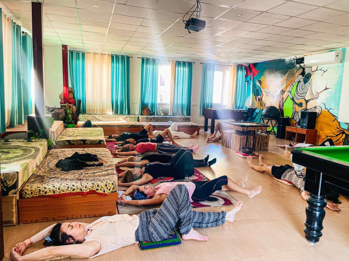 Karwaan Hostel Rishīkesh Zewnętrze zdjęcie
